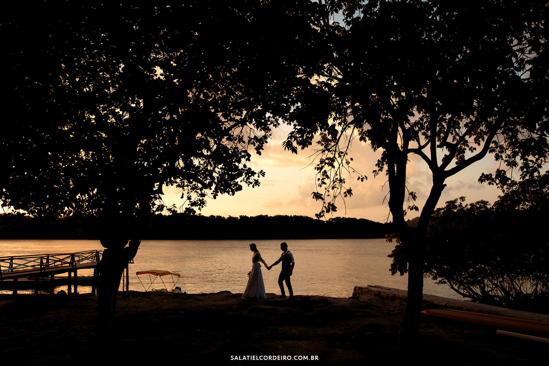 Foto Pré Wedding no Recanto das Sucupiras | Elaine + Ewerton Foto Pré Wedding no Recanto das Sucupiras | Elaine + Ewerton - Imagem 17