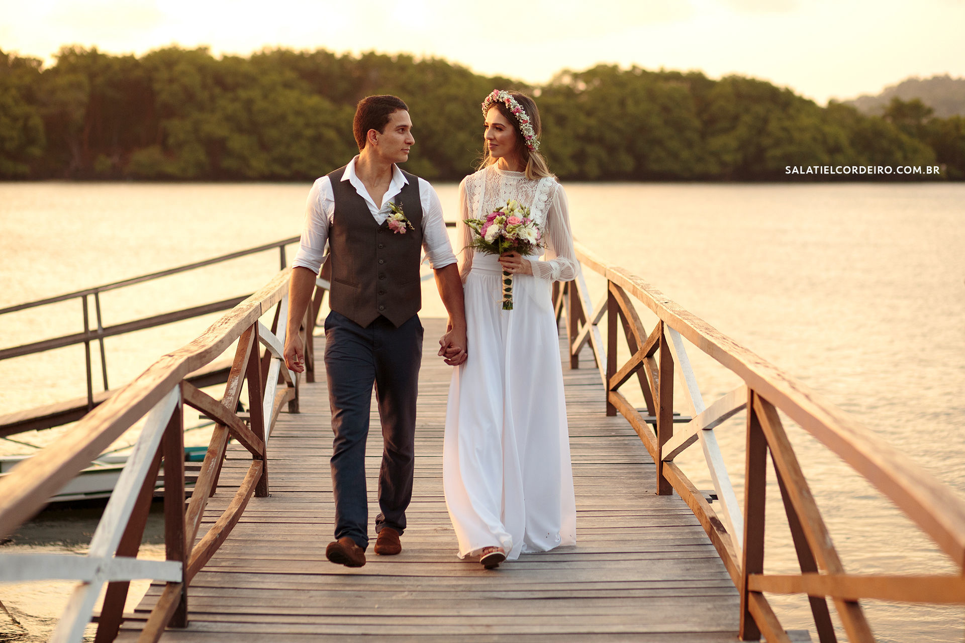Foto Pré Wedding no Recanto das Sucupiras | Elaine + Ewerton Foto Pré Wedding no Recanto das Sucupiras | Elaine + Ewerton - Imagem 18
