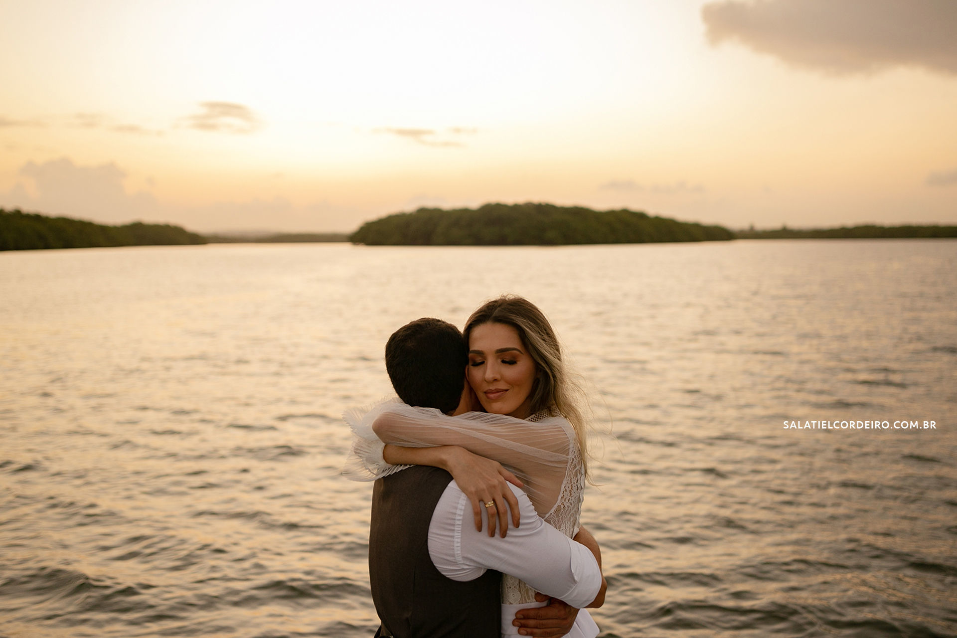 Foto Pré Wedding no Recanto das Sucupiras | Elaine + Ewerton Foto Pré Wedding no Recanto das Sucupiras | Elaine + Ewerton - Imagem 22