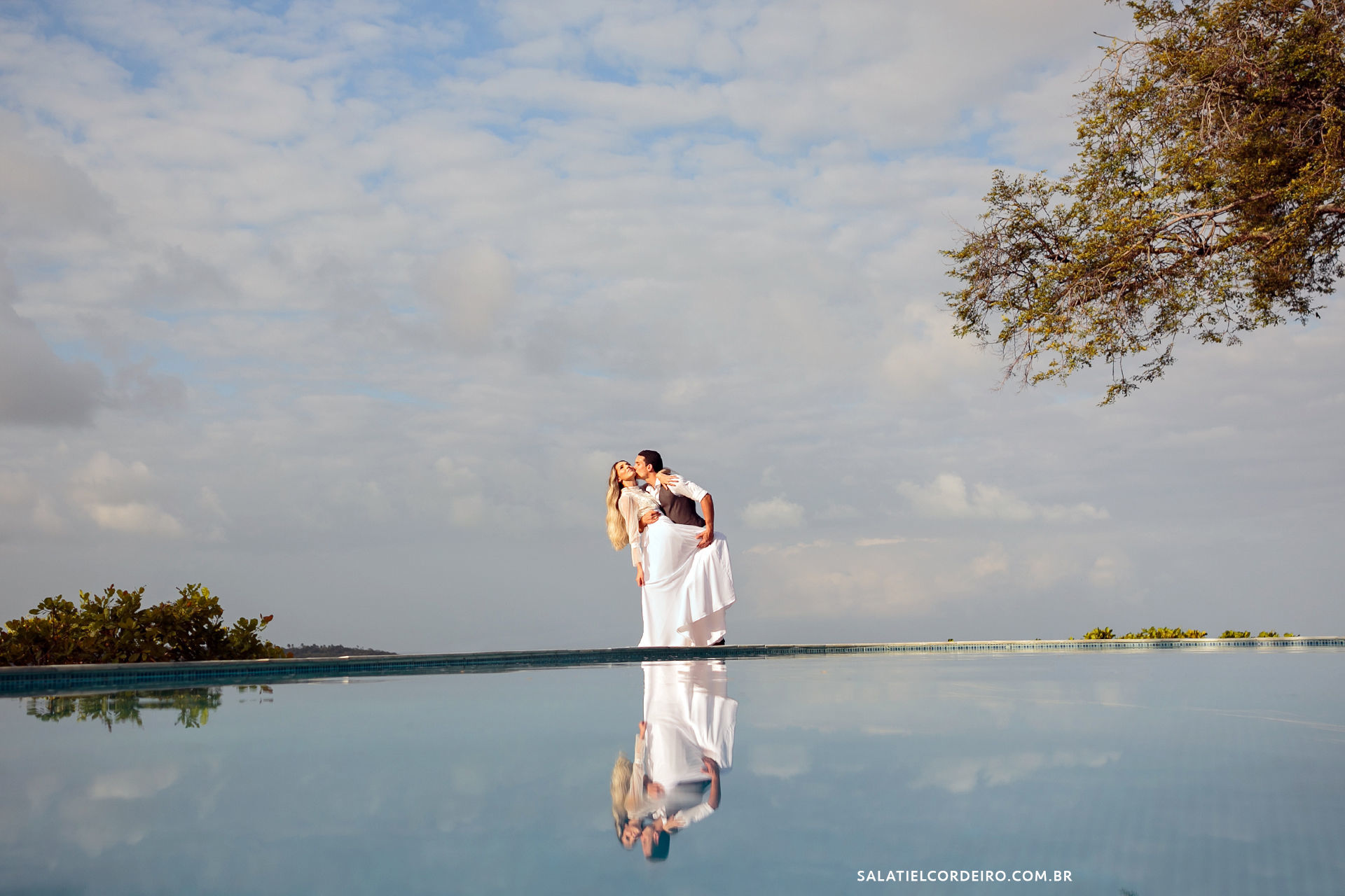Foto Pré Wedding no Recanto das Sucupiras | Elaine + Ewerton Foto Pré Wedding no Recanto das Sucupiras | Elaine + Ewerton - Imagem 5
