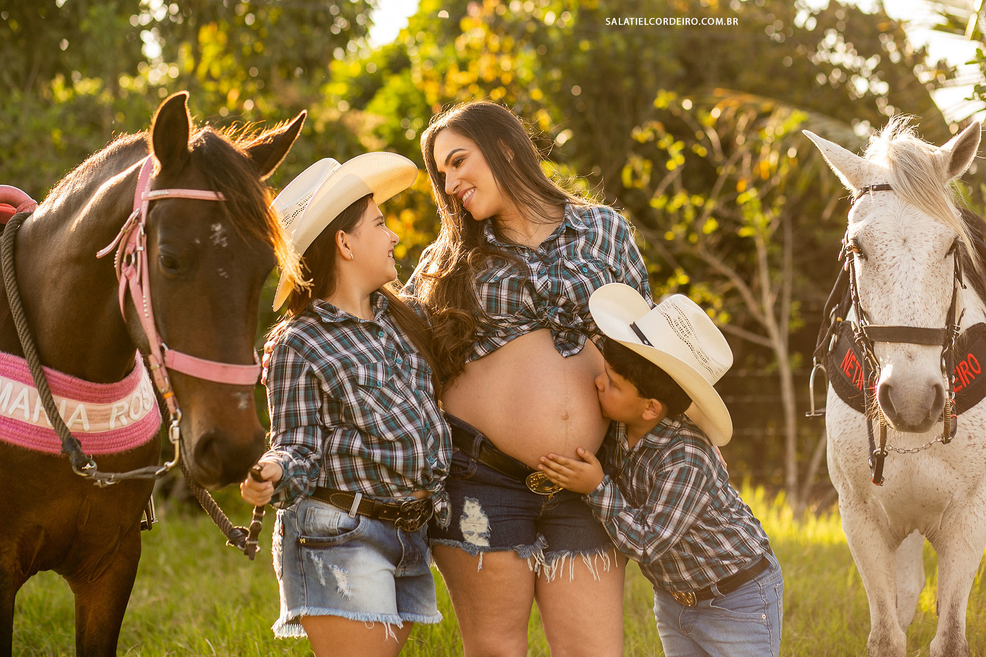 Foto Ensaio de Gestante na fazenda | Alexsandra + Neto Foto Ensaio de Gestante na fazenda | Alexsandra + Neto - Imagem 3