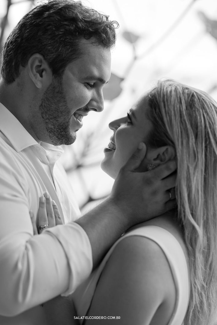 Foto Pré casamento na praia e na chuva | Larissa + Cristiano Foto Pré casamento na praia e na chuva | Larissa + Cristiano - Imagem 14