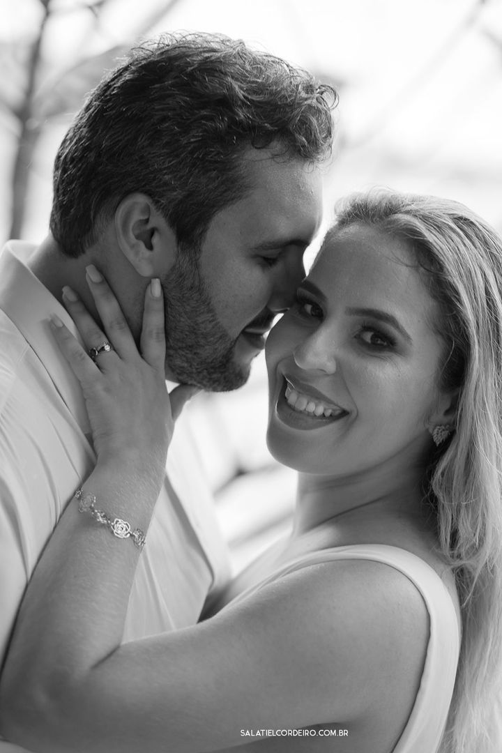 Foto Pré casamento na praia e na chuva | Larissa + Cristiano Foto Pré casamento na praia e na chuva | Larissa + Cristiano - Imagem 15