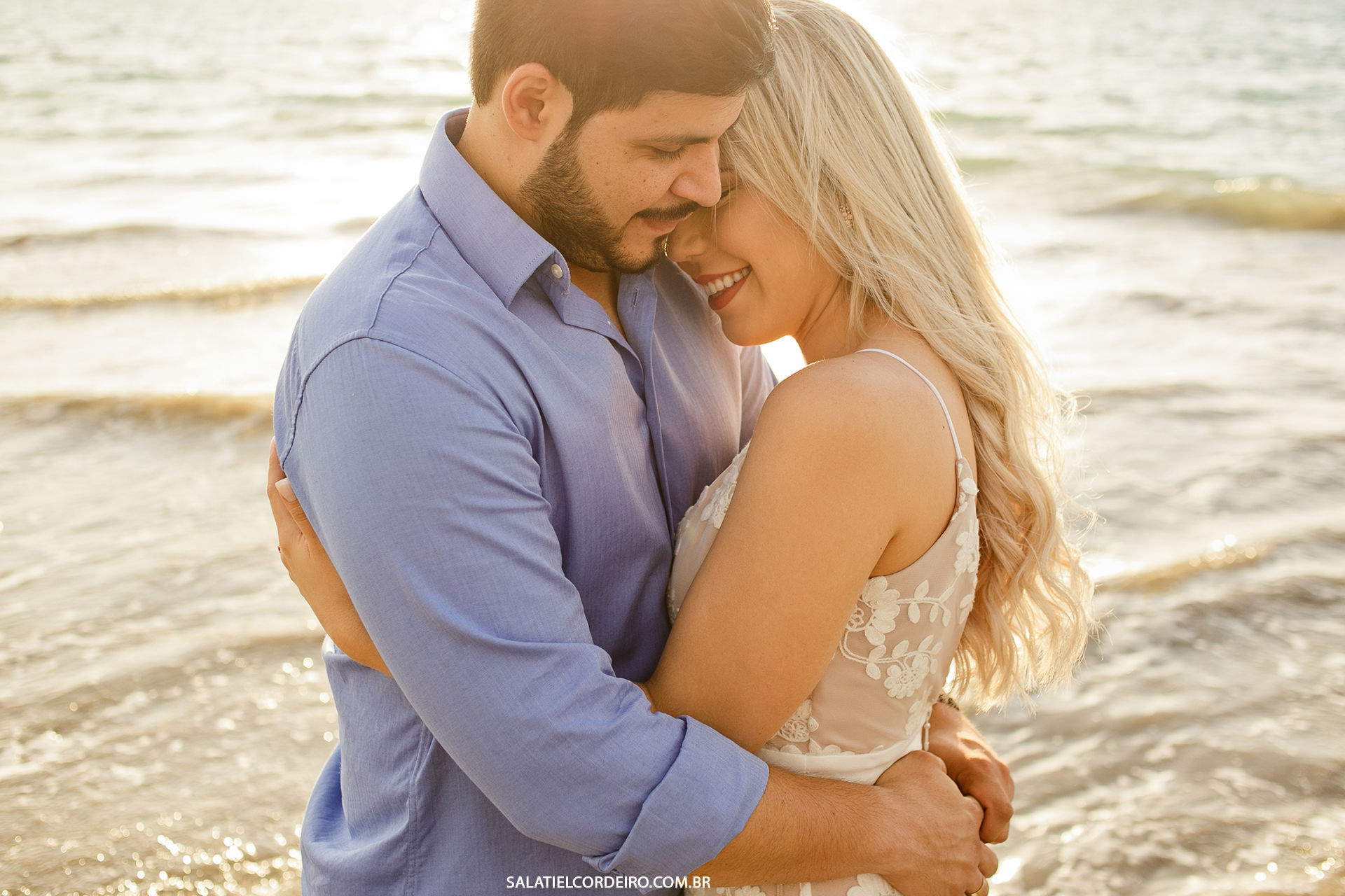 Foto Pré casamento ao nascer do sol na praia de Tamandaré-PE | Wedylla + Samuel Foto Pré casamento ao nascer do sol na praia de Tamandaré-PE | Wedylla + Samuel - Imagem 13