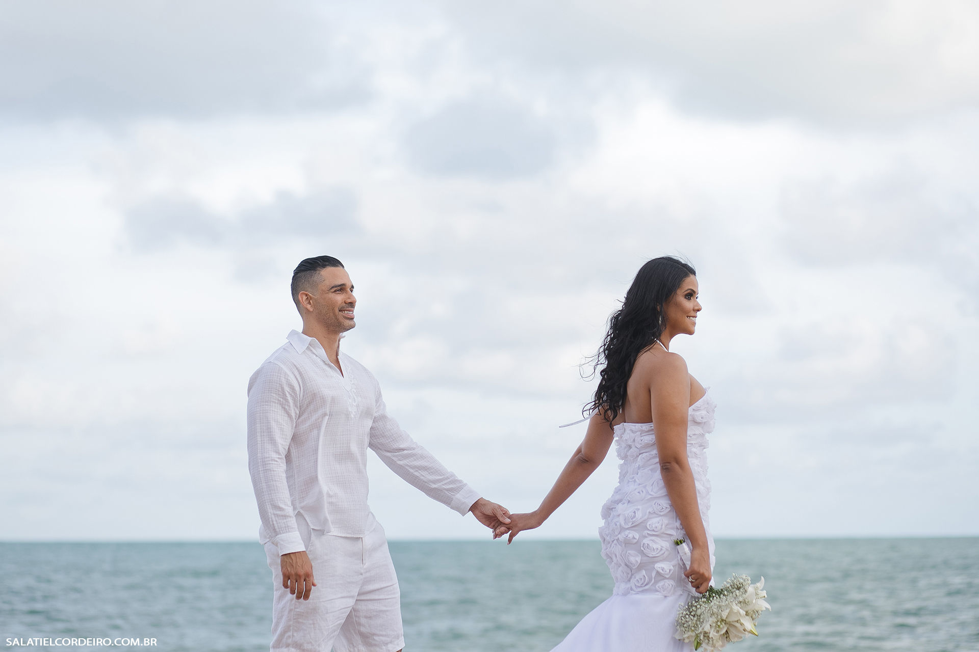 Foto Pré casamento na praia | Synara + Thiago Foto Pré casamento na praia | Synara + Thiago - Imagem 24