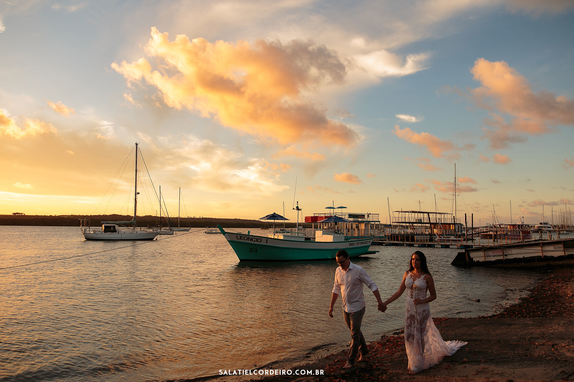 Foto Pré Casamento ao Por do Sol da Praia do Jacaré em João Pessoa | Myllian + Danilo Foto Pré Casamento ao Por do Sol da Praia do Jacaré em João Pessoa | Myllian + Danilo - Imagem 27