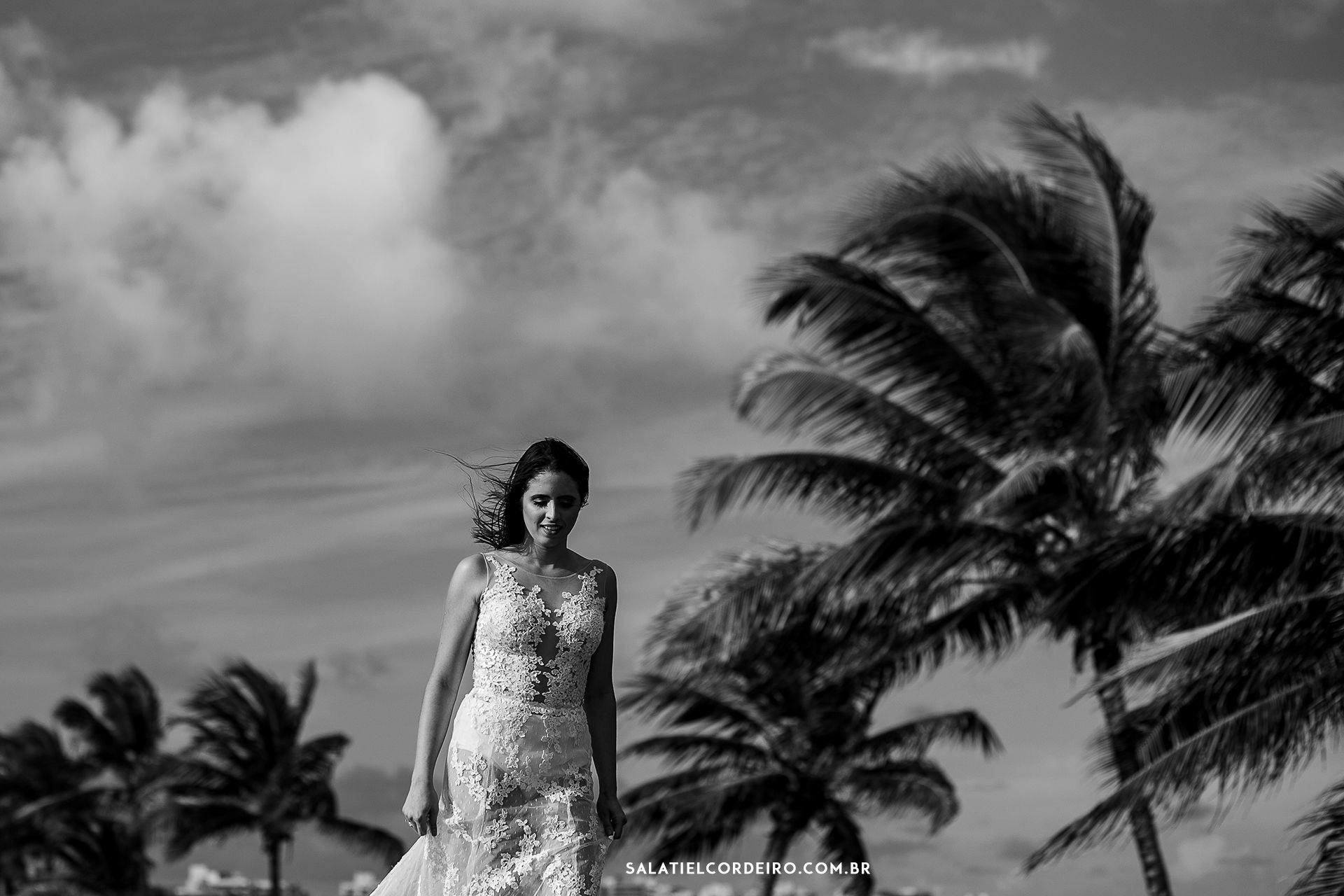 Foto Pré Casamento ao Por do Sol da Praia do Jacaré em João Pessoa | Myllian + Danilo Foto Pré Casamento ao Por do Sol da Praia do Jacaré em João Pessoa | Myllian + Danilo - Imagem 2
