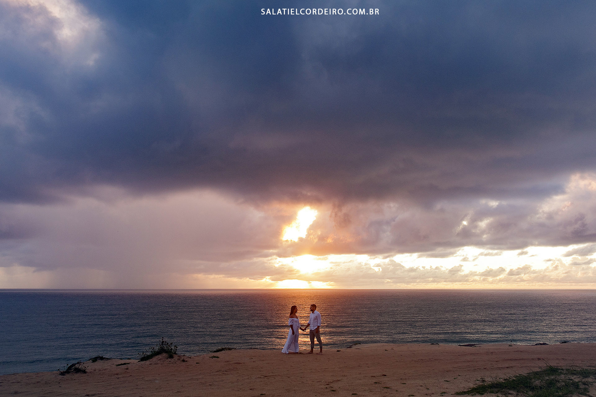 Foto Ensaio de casal na Praia de Pipa em Natal - RN | Nathally + Tiago Foto Ensaio de casal na Praia de Pipa em Natal - RN | Nathally + Tiago - Imagem 32