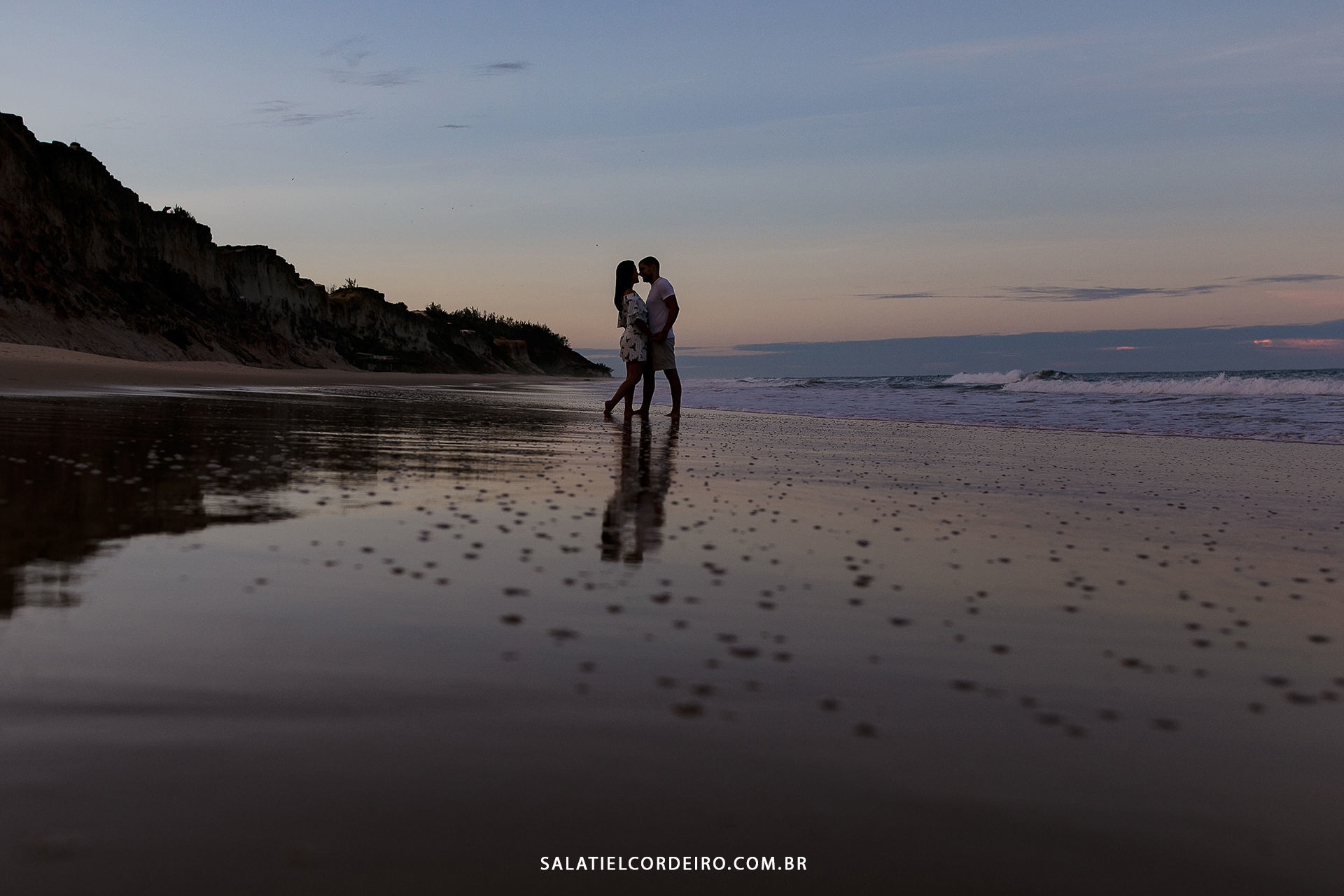 Foto Ensaio de casal na Praia de Pipa em Natal - RN | Nathally + Tiago Foto Ensaio de casal na Praia de Pipa em Natal - RN | Nathally + Tiago - Imagem 28