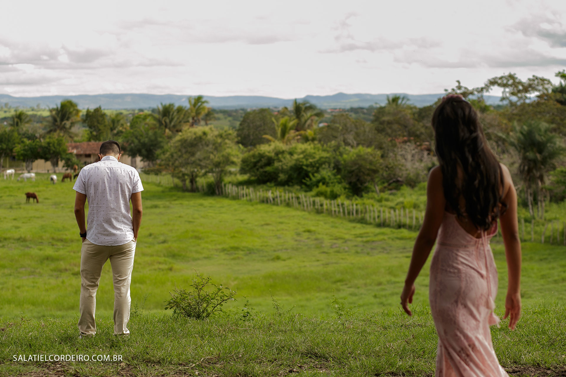 Foto Fotos de Noivado ao Ar Livre em Caruaru | Millena + Luiz Foto Fotos de Noivado ao Ar Livre em Caruaru | Millena + Luiz - Imagem 14