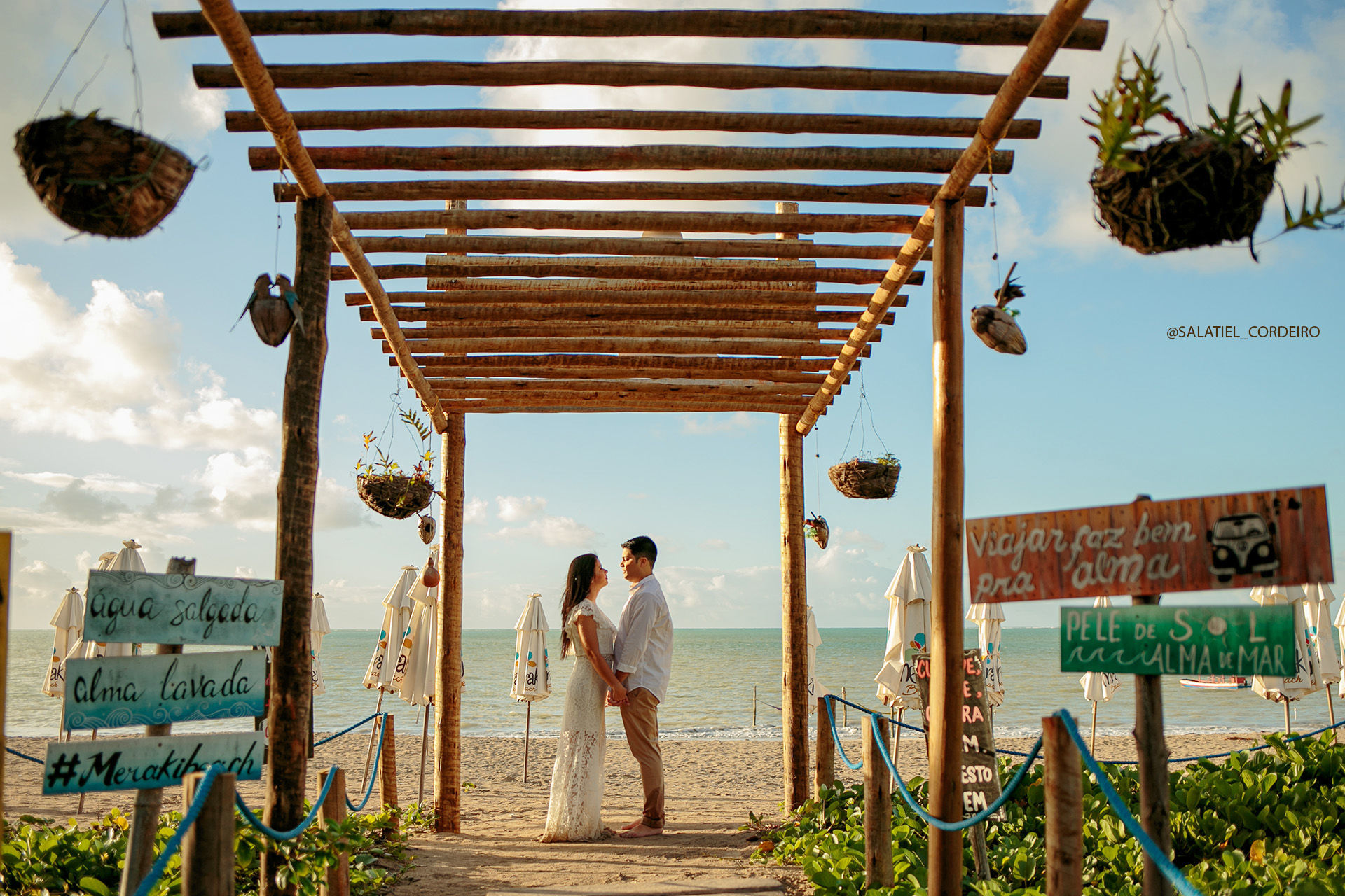 Foto Ensaio pré wedding da Taysa e do Müller em maragogi e na praia dos carneiros Foto Ensaio pré wedding da Taysa e do Müller em maragogi e na praia dos carneiros - Imagem 10