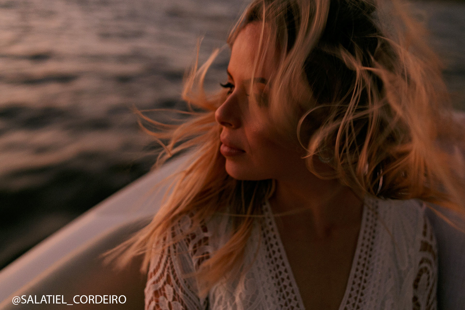 Foto Pré wedding da Dayse e do Valter ao Por do Sol da Praia dos Carneiros em Tamandaré Foto Pré wedding da Dayse e do Valter ao Por do Sol da Praia dos Carneiros em Tamandaré - Imagem 29