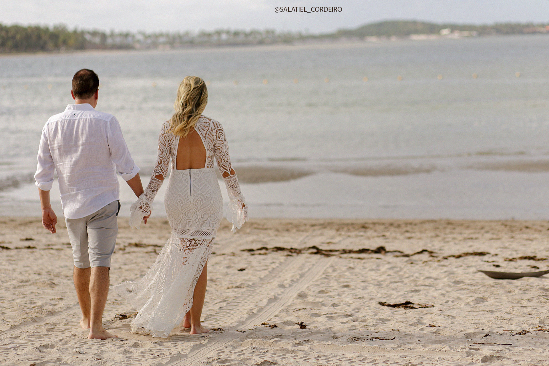 Foto Pré wedding da Dayse e do Valter ao Por do Sol da Praia dos Carneiros em Tamandaré Foto Pré wedding da Dayse e do Valter ao Por do Sol da Praia dos Carneiros em Tamandaré - Imagem 0