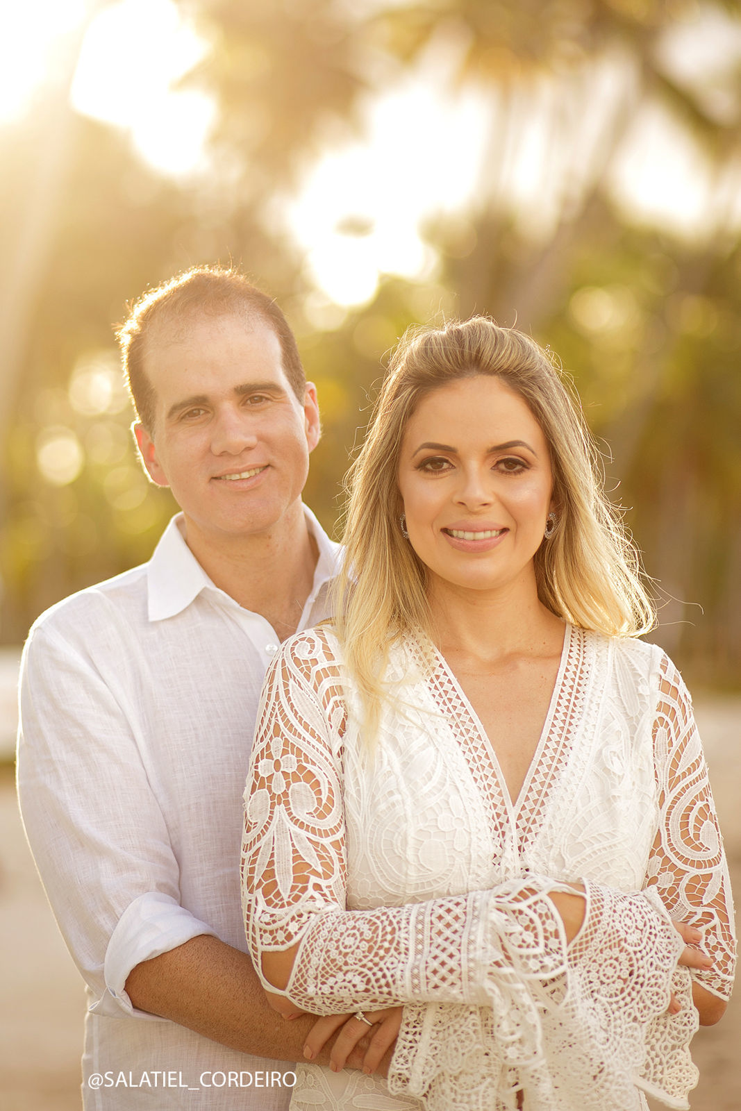 Foto Pré wedding da Dayse e do Valter ao Por do Sol da Praia dos Carneiros em Tamandaré Foto Pré wedding da Dayse e do Valter ao Por do Sol da Praia dos Carneiros em Tamandaré - Imagem 17