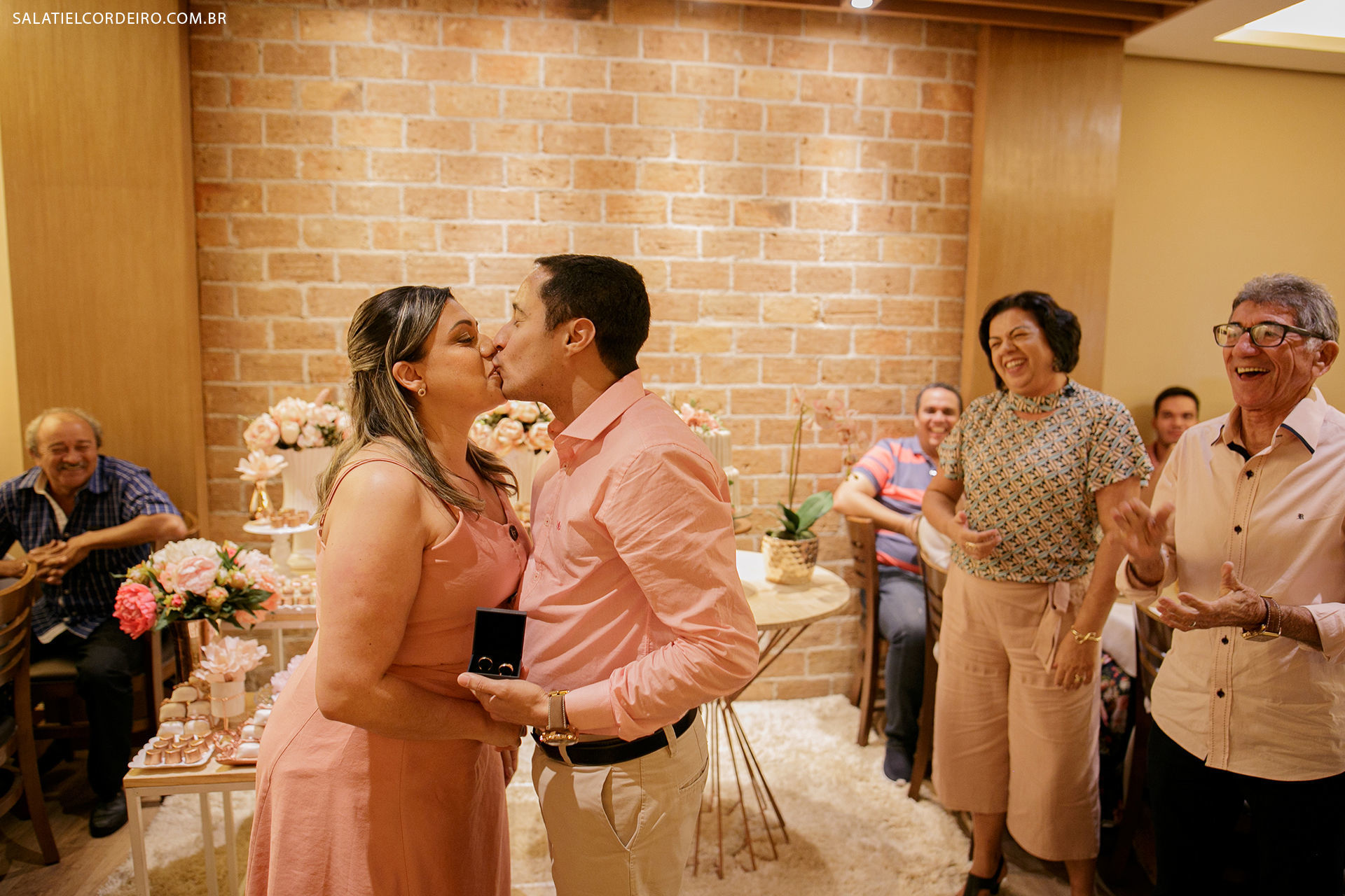 Foto Fotografias do Noivado em Recife da Rafaela e do Ítalo Foto Fotografias do Noivado em Recife da Rafaela e do Ítalo - Imagem 27
