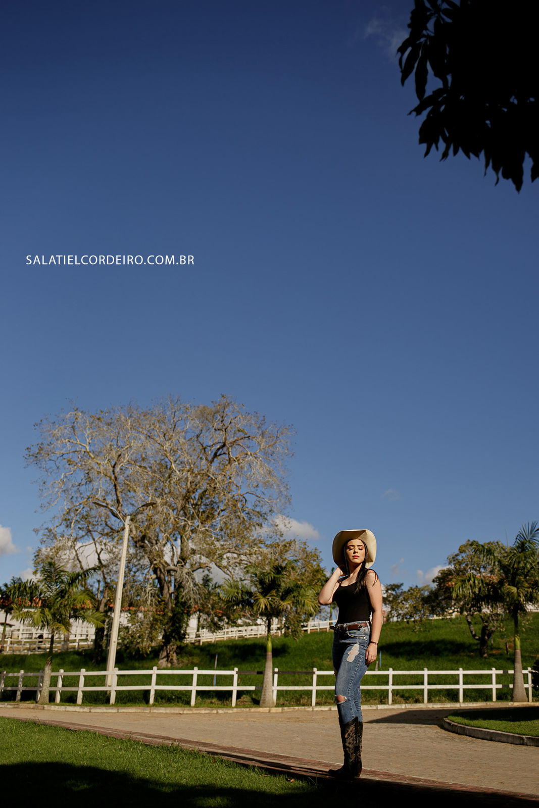 Foto Ensaio de 15 anos em Garanhuns da Isabela Fernanda Foto Ensaio de 15 anos em Garanhuns da Isabela Fernanda - Imagem 4
