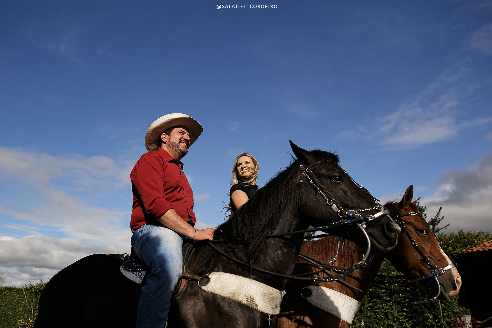 Foto Ensaio pré casamento com cavalos em Caruaru da Lidiane e do Júnior Foto Ensaio pré casamento com cavalos em Caruaru da Lidiane e do Júnior - Imagem 7