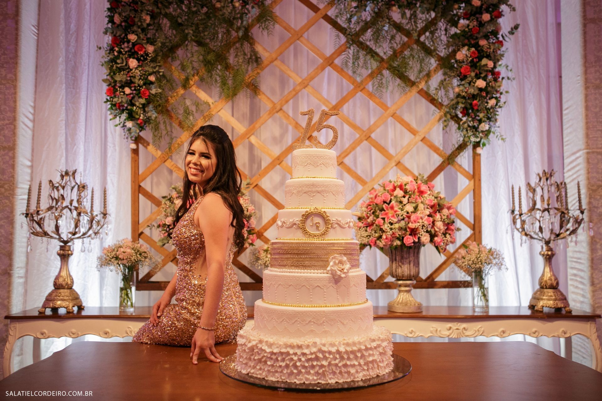 Foto Aniversário de 15 anos lindo da IASMYM RAISSA na cidade de Santa Cruz do Capibaribe Foto Aniversário de 15 anos lindo da IASMYM RAISSA na cidade de Santa Cruz do Capibaribe - Imagem 37