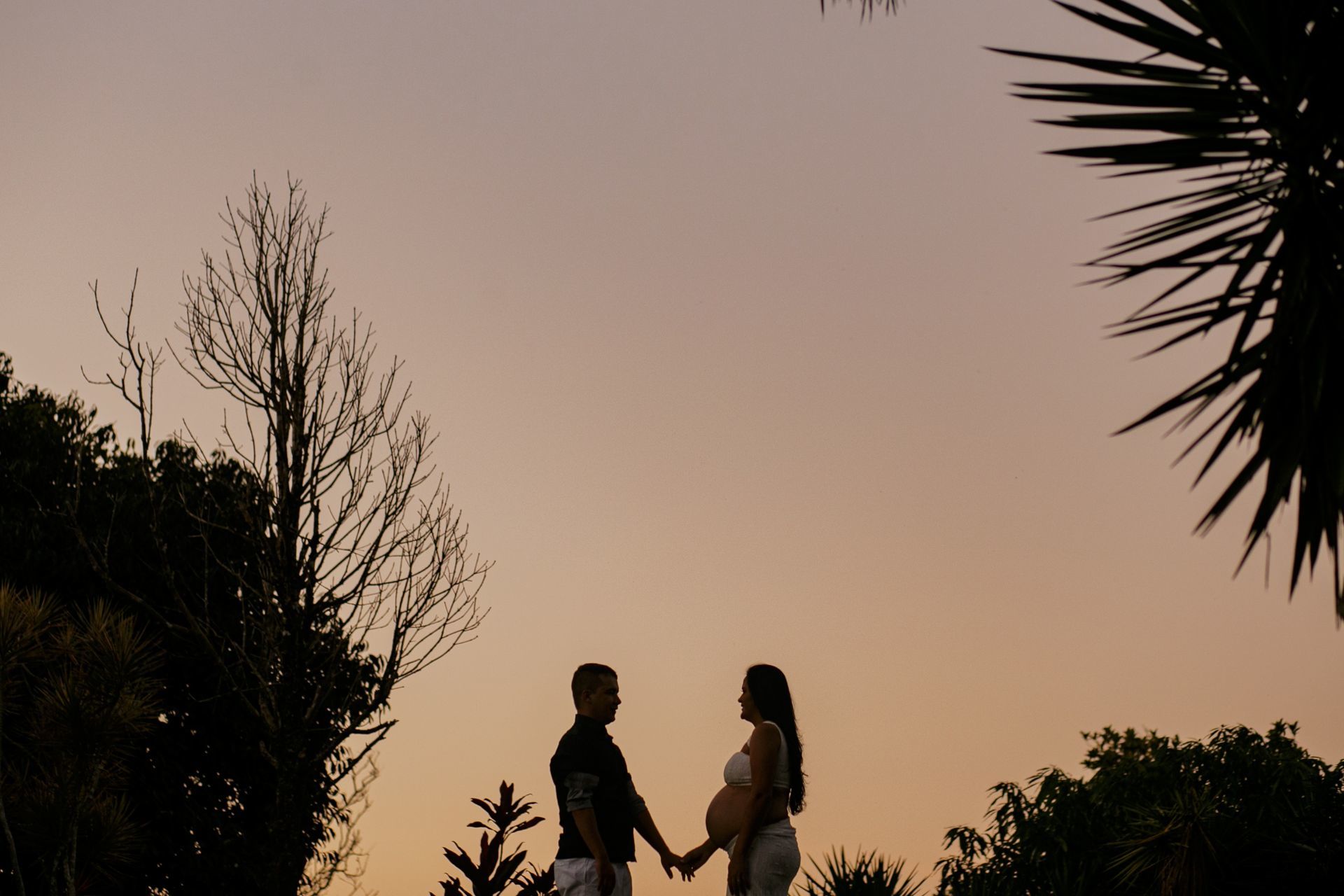 Foto Fotografias de gestante da Gisele e do João Paulo no Sítio Shekinah em Caruaru Foto Fotografias de gestante da Gisele e do João Paulo no Sítio Shekinah em Caruaru - Imagem 21