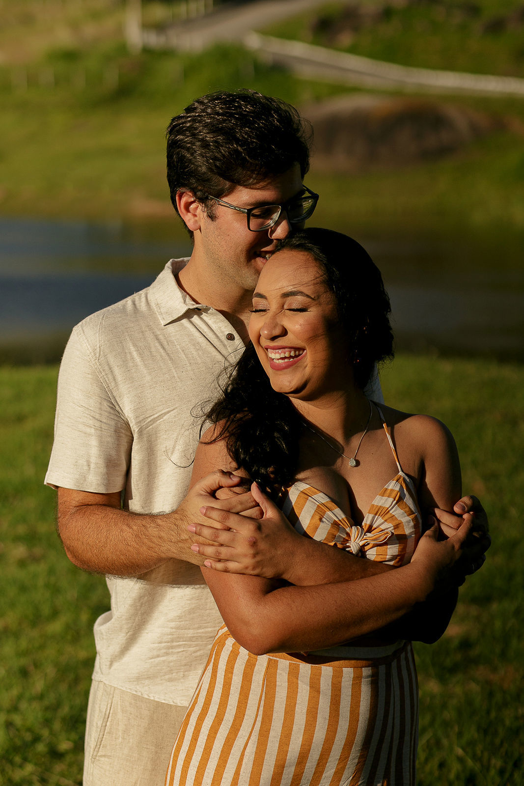 Foto Ensaio de casal com cachorros em Caruaru da Bianca e do Will Foto Ensaio de casal com cachorros em Caruaru da Bianca e do Will - Imagem 14