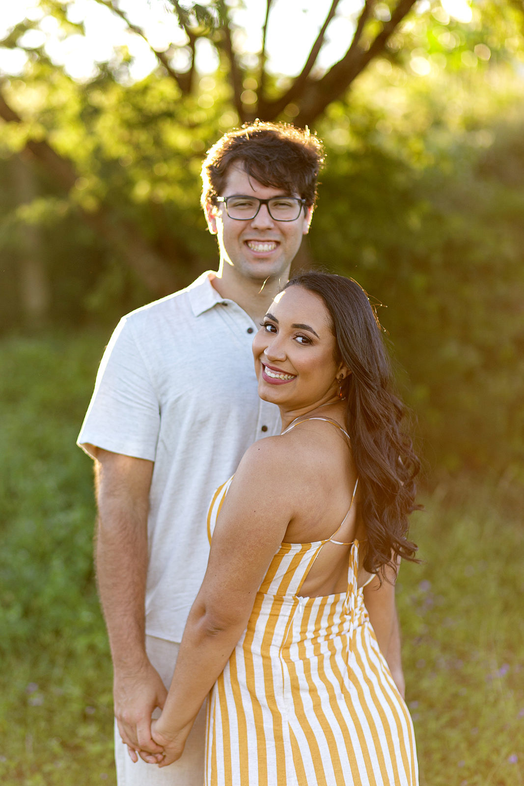 Foto Ensaio de casal com cachorros em Caruaru da Bianca e do Will Foto Ensaio de casal com cachorros em Caruaru da Bianca e do Will - Imagem 26