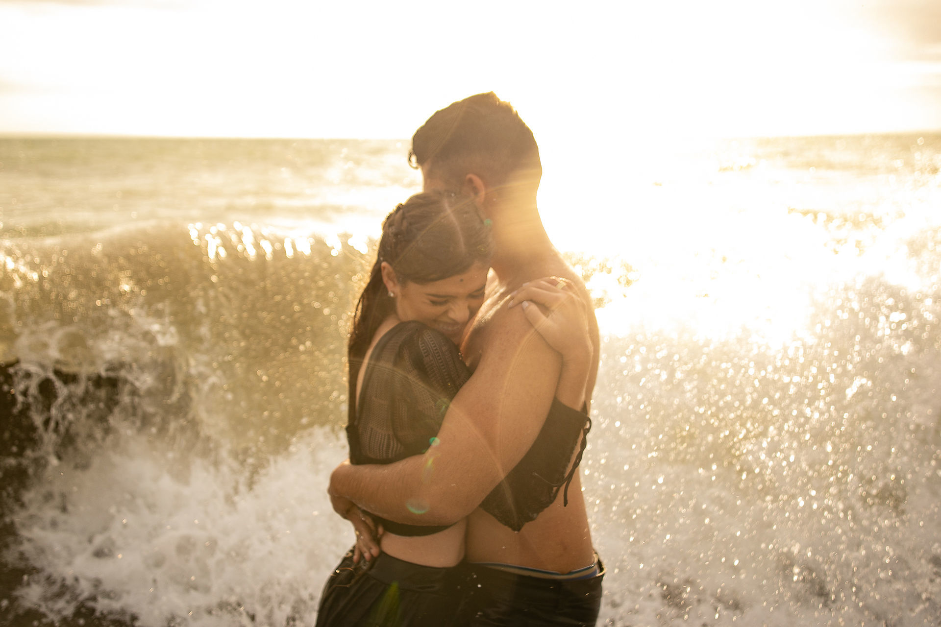 Foto Ensaio de casal de preto na praia | Amanda e Adson Foto Ensaio de casal de preto na praia | Amanda e Adson - Imagem 33