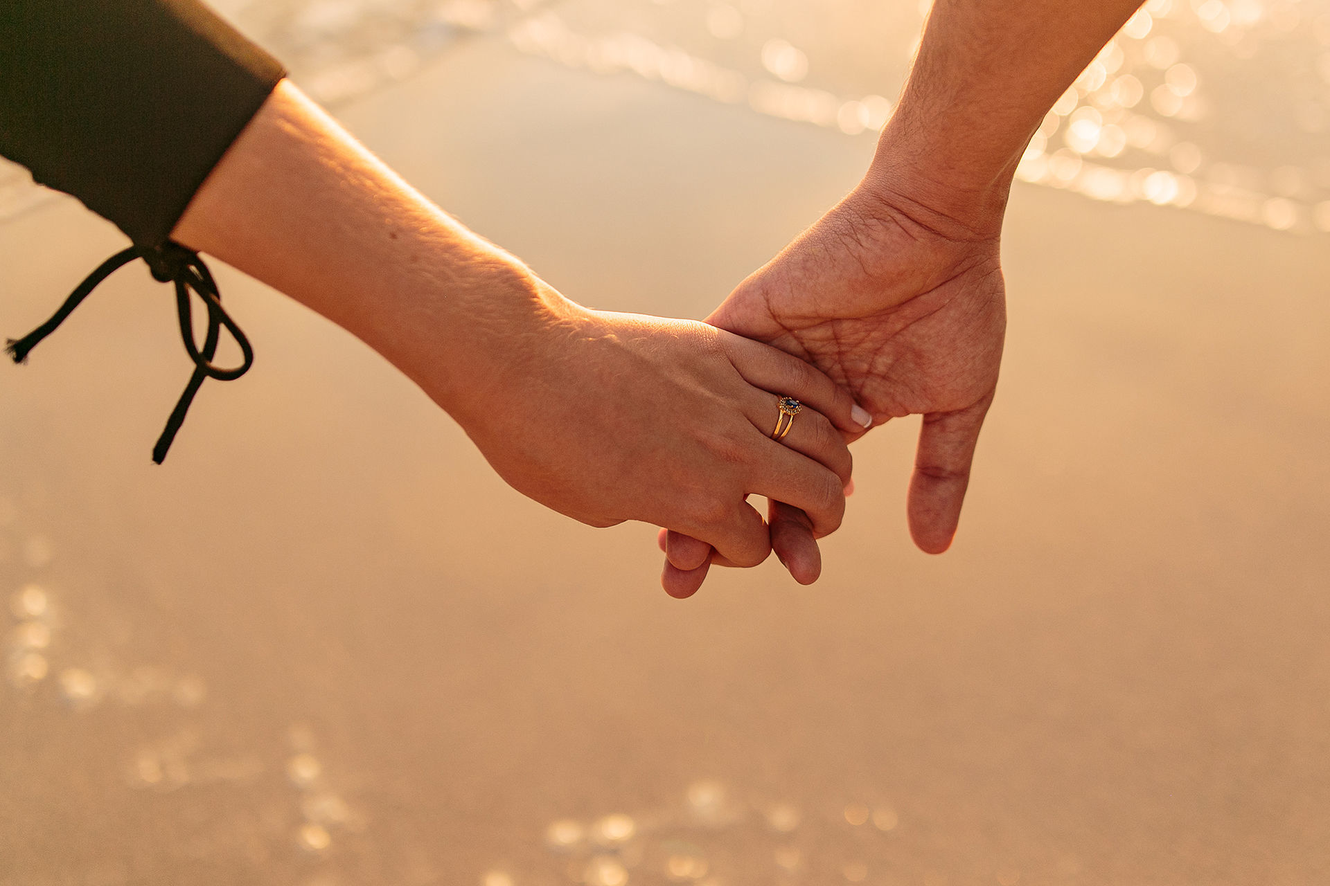 Foto Ensaio de casal de preto na praia | Amanda e Adson Foto Ensaio de casal de preto na praia | Amanda e Adson - Imagem 25