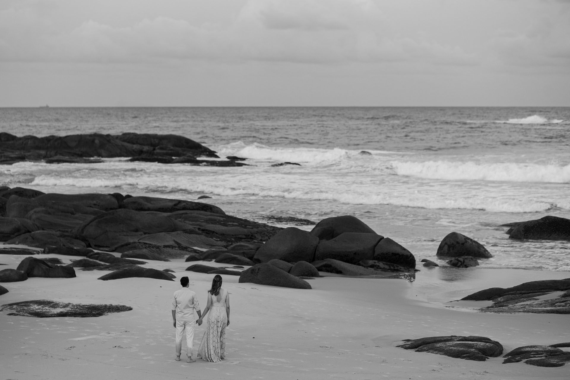Foto Ensaio pré casamento na praia do Paiva da Lucy e do Rodrigo Foto Ensaio pré casamento na praia do Paiva da Lucy e do Rodrigo - Imagem 28