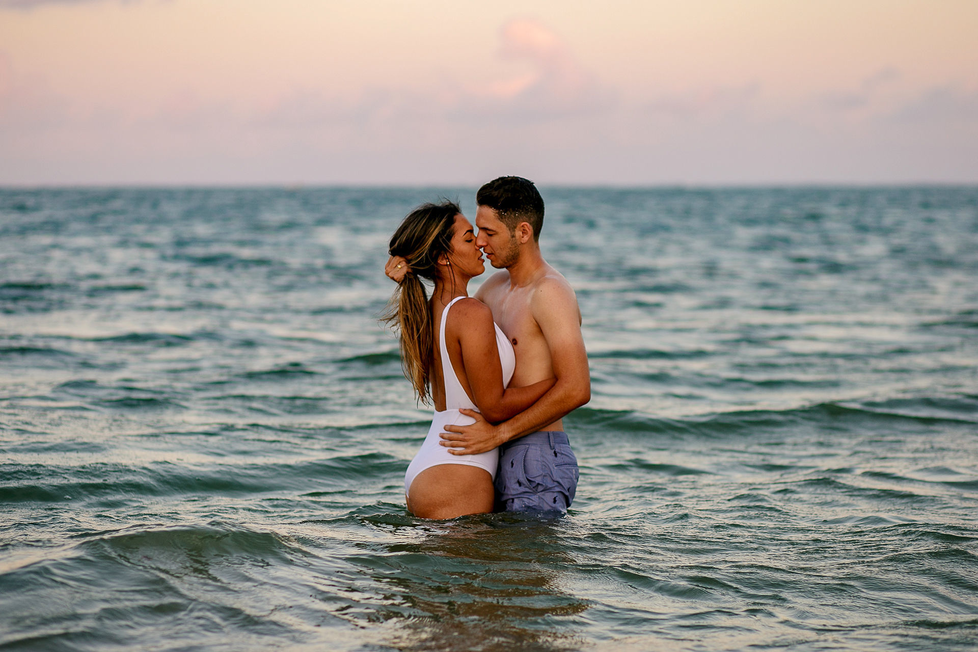 Foto Ensaio de pré casamento da Cecília e do Matheus na praia dos Carneiros Foto Ensaio de pré casamento da Cecília e do Matheus na praia dos Carneiros - Imagem 27