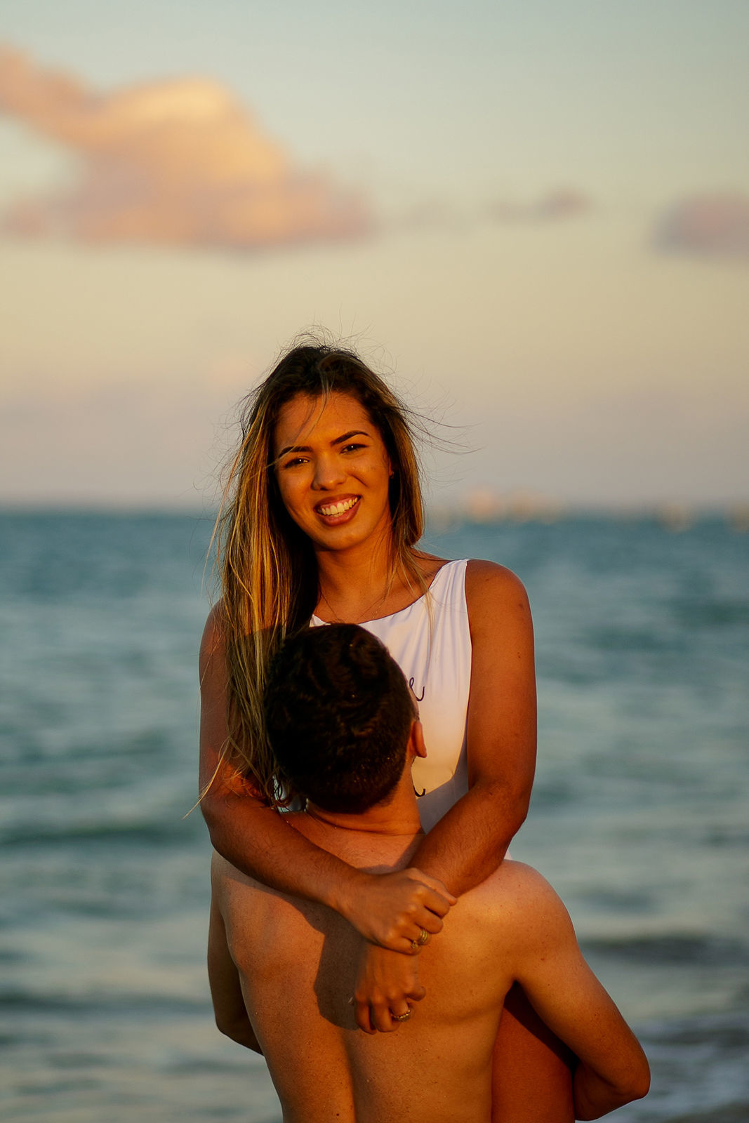Foto Ensaio de pré casamento da Cecília e do Matheus na praia dos Carneiros Foto Ensaio de pré casamento da Cecília e do Matheus na praia dos Carneiros - Imagem 25