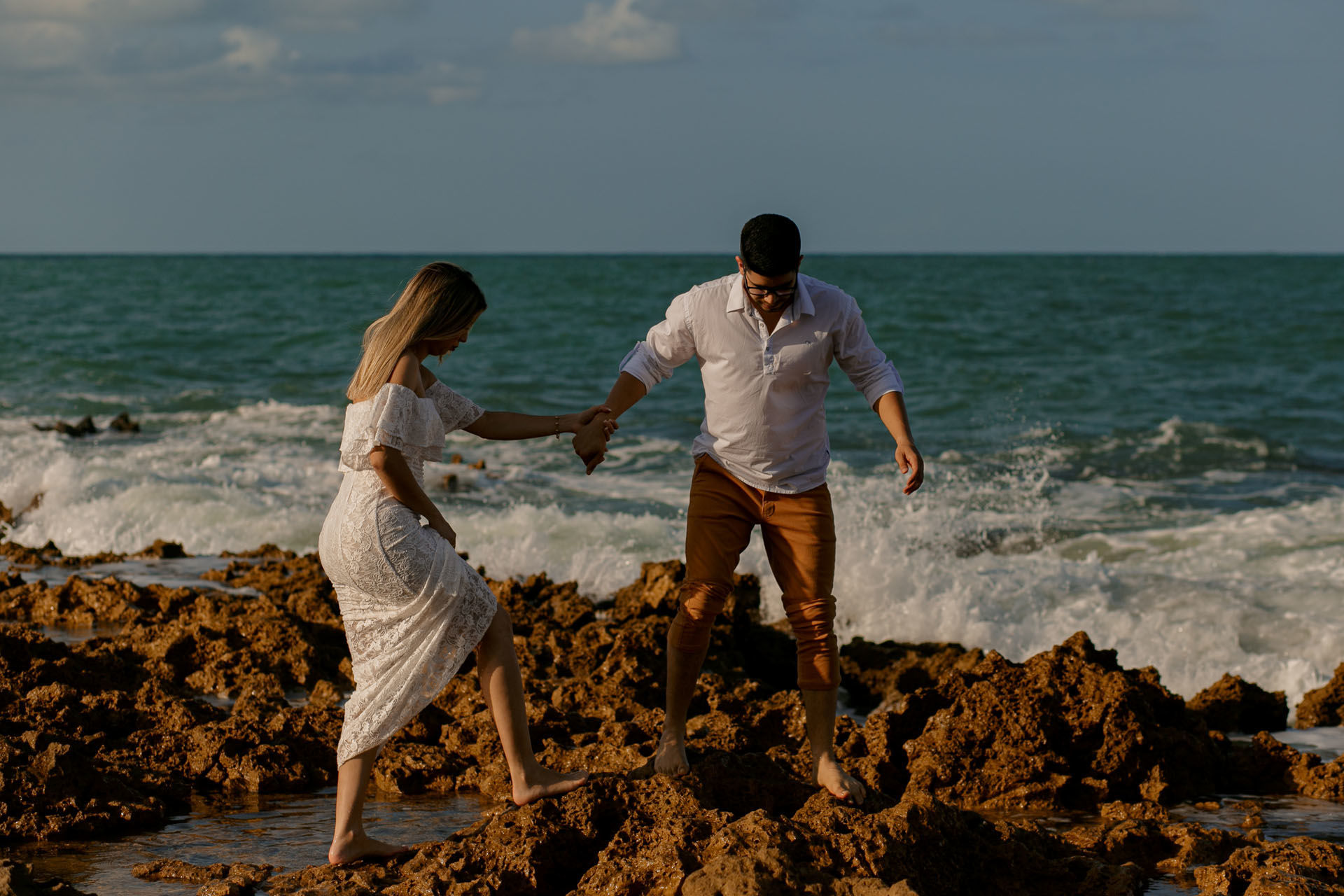 Foto Ensaio pré casamento da Natália e do Renato na praia de Tambaba em João Pessoa Foto Ensaio pré casamento da Natália e do Renato na praia de Tambaba em João Pessoa - Imagem 3
