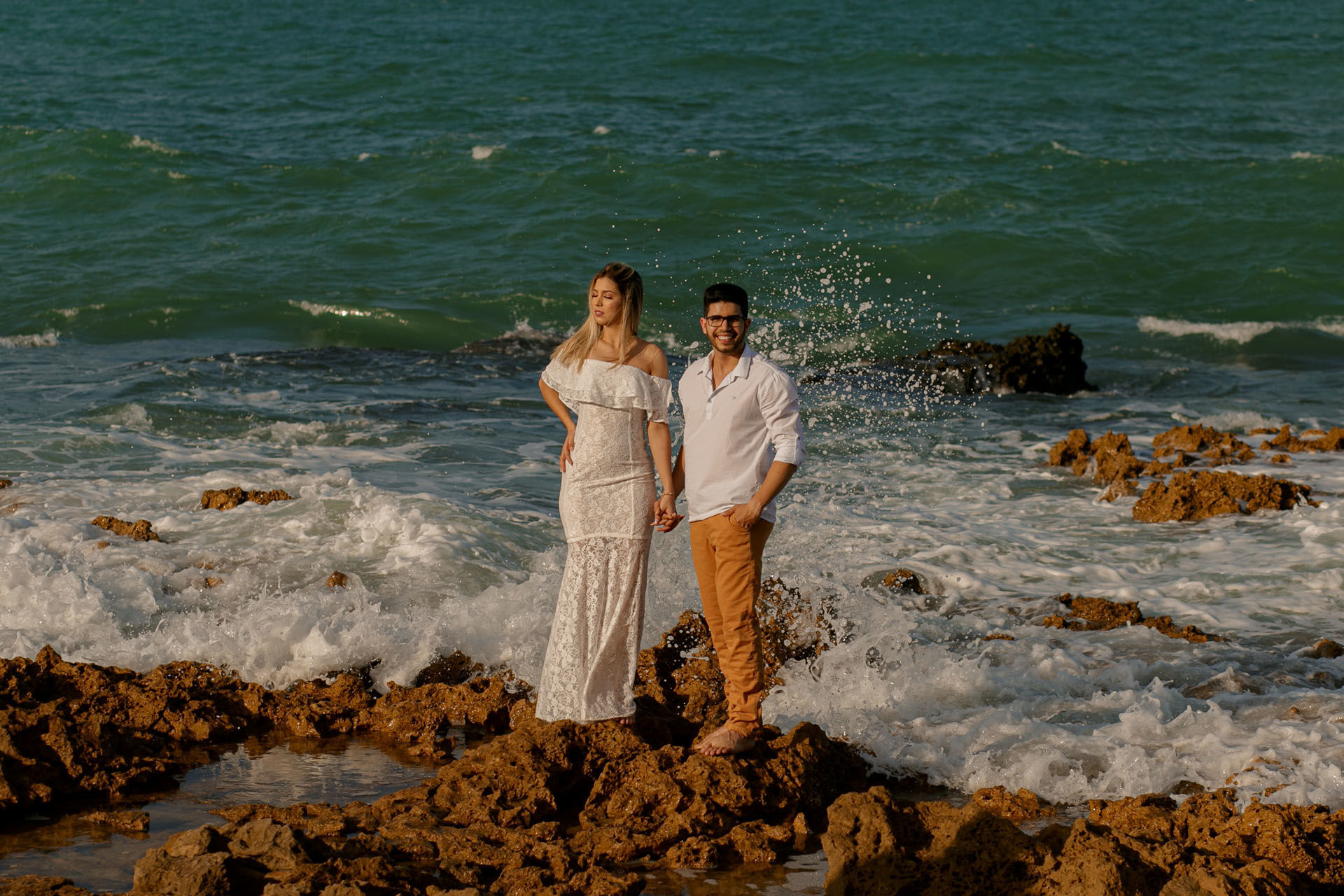 Foto Ensaio pré casamento da Natália e do Renato na praia de Tambaba em João Pessoa Foto Ensaio pré casamento da Natália e do Renato na praia de Tambaba em João Pessoa - Imagem 4