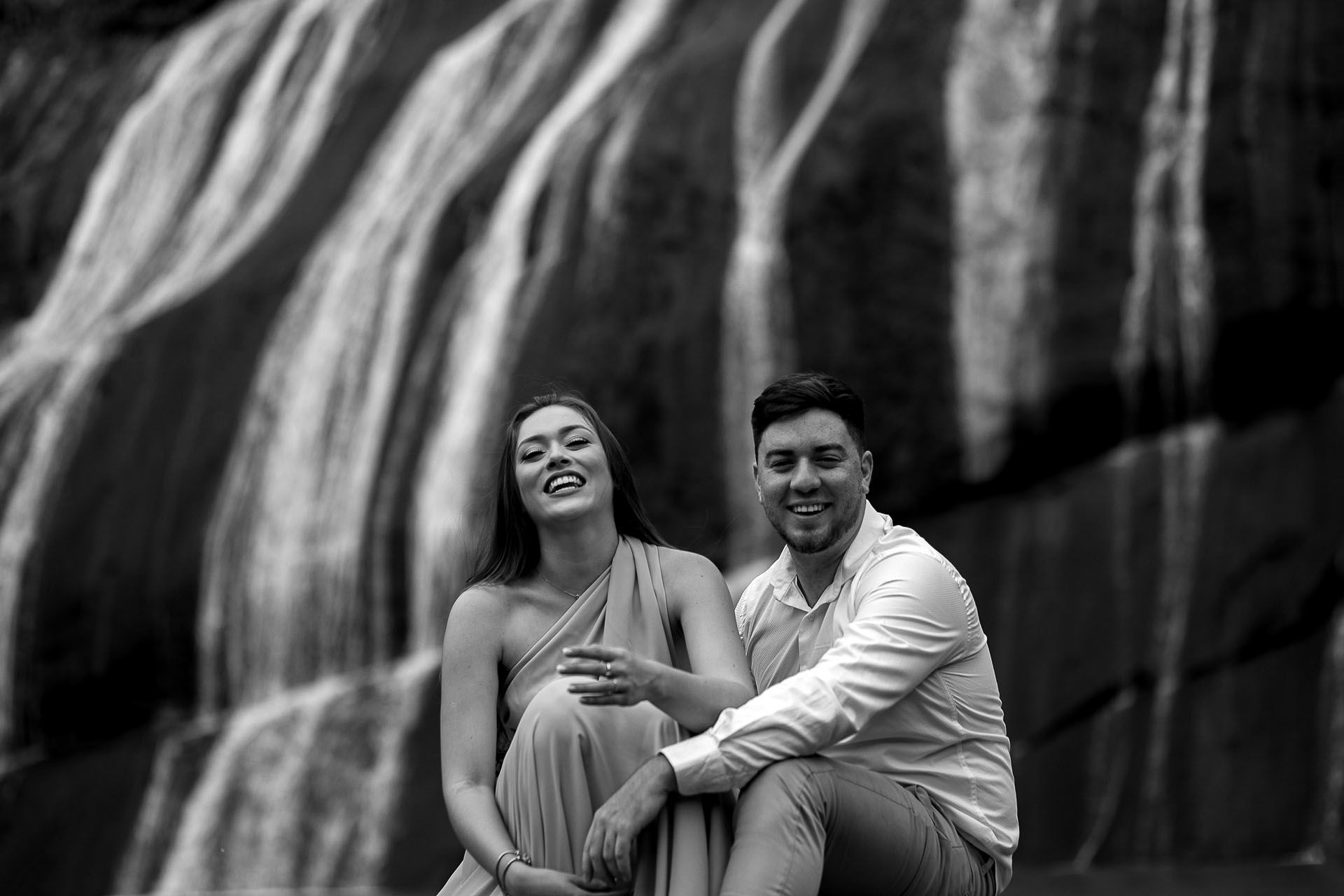 Foto Ensaio de casal pré-wedding em Cachoeira de Pernambuco | Bianca + Filipe Foto Ensaio de casal pré-wedding em Cachoeira de Pernambuco | Bianca + Filipe - Imagem 0