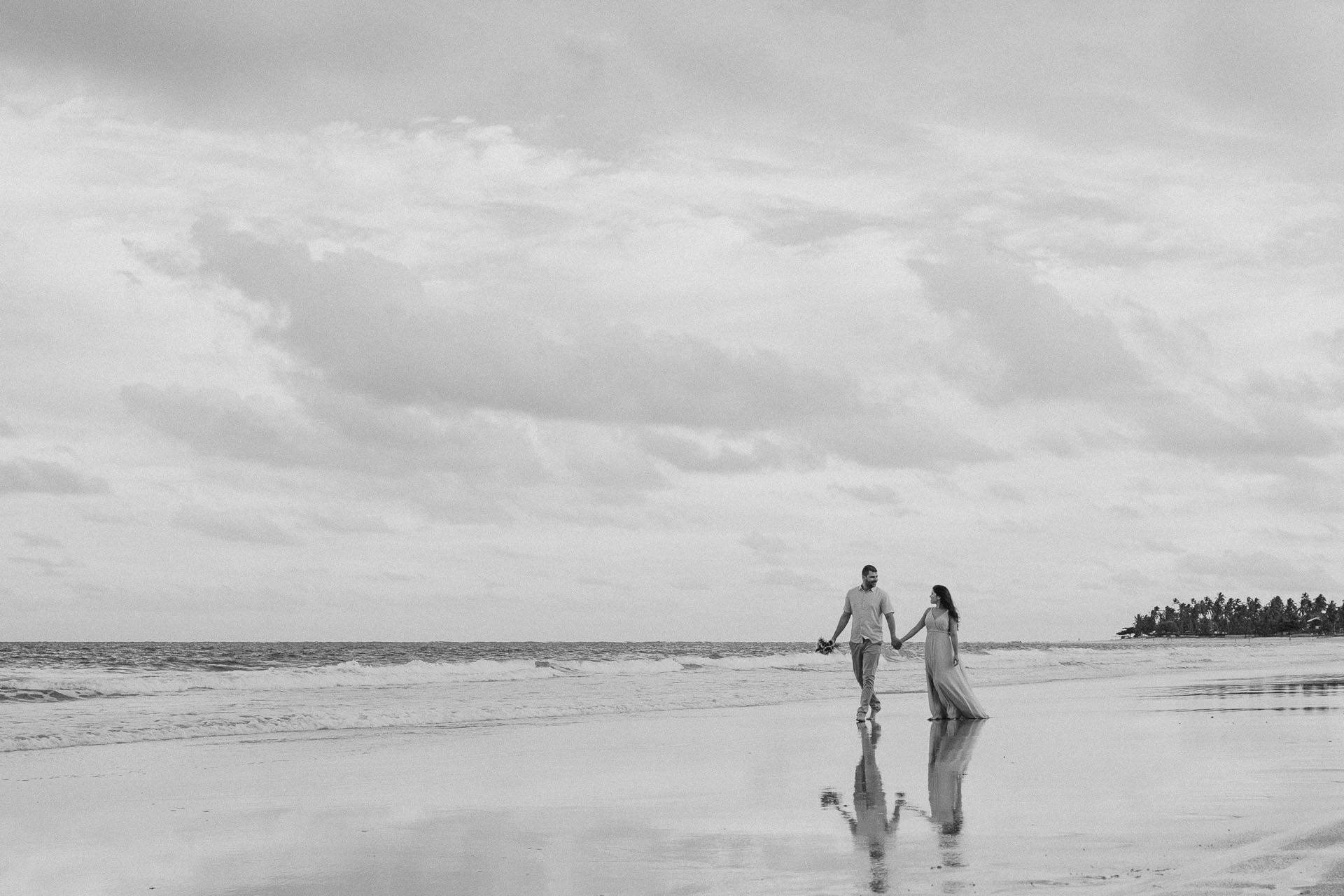 Foto Noivado surpresa da Lany e do Pedro na Praia dos Carneiros - PE Foto Noivado surpresa da Lany e do Pedro na Praia dos Carneiros - PE - Imagem 0