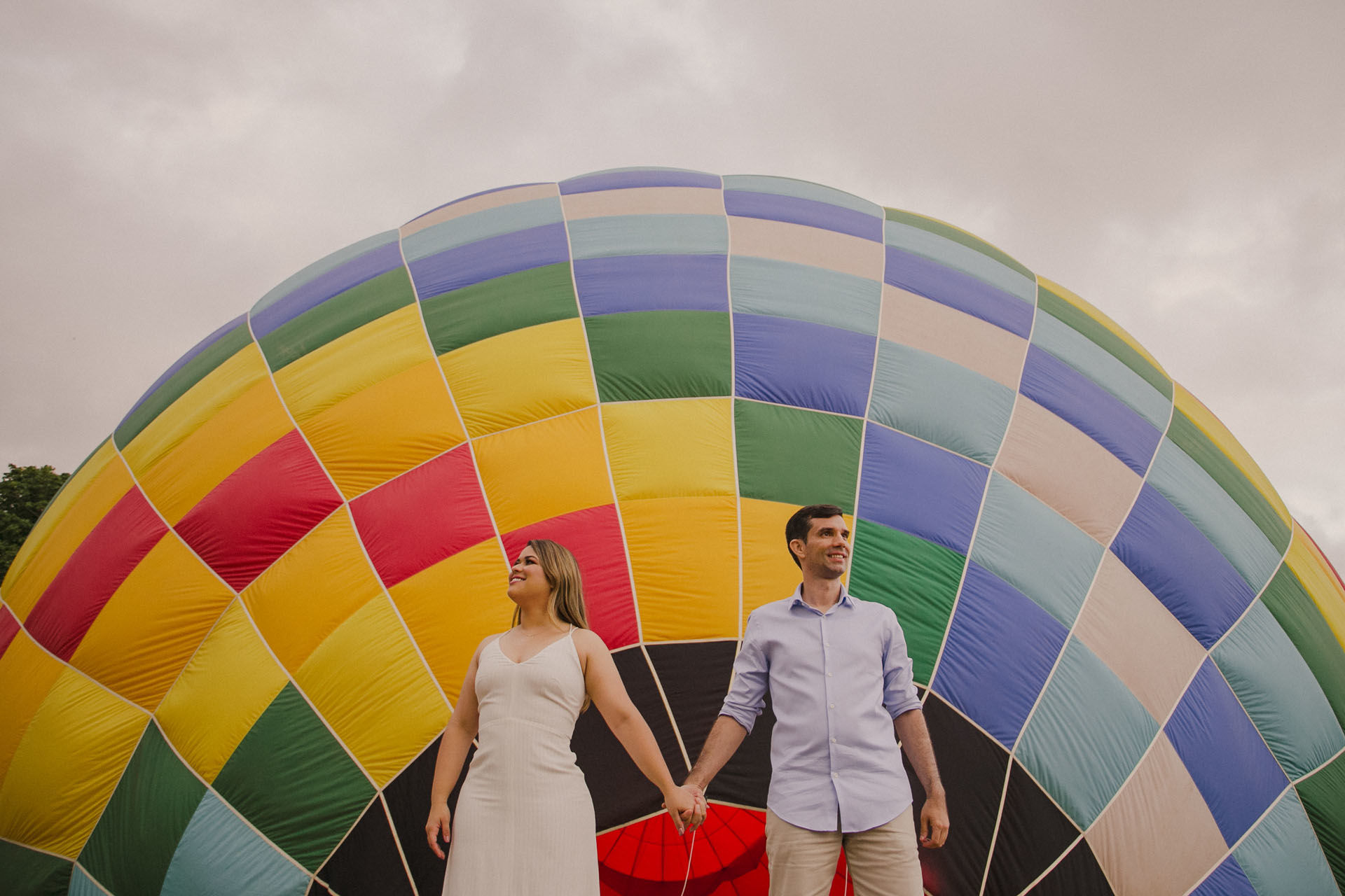 Foto Ensaio pré casamento num balão da Nayara e do Júnior em Bonito - PE Foto Ensaio pré casamento num balão da Nayara e do Júnior em Bonito - PE - Imagem 10