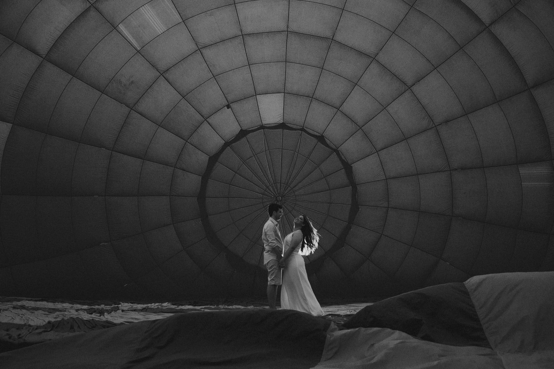 Foto Ensaio pré casamento num balão da Nayara e do Júnior em Bonito - PE Foto Ensaio pré casamento num balão da Nayara e do Júnior em Bonito - PE - Imagem 8