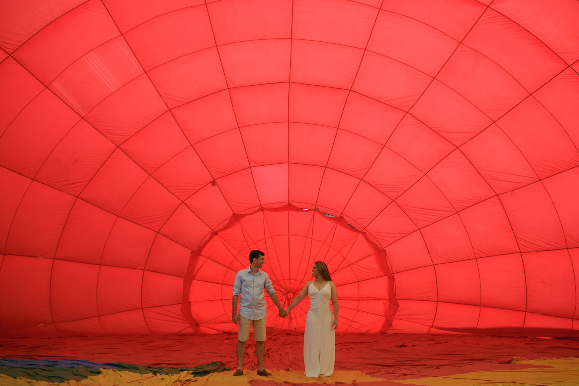 Foto Ensaio pré casamento num balão da Nayara e do Júnior em Bonito - PE Foto Ensaio pré casamento num balão da Nayara e do Júnior em Bonito - PE - Imagem 3
