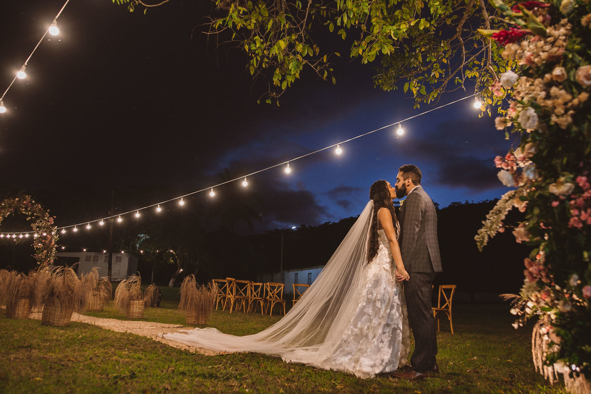 Foto Casamento na Chácara San Diego em Caruaru da Nathália e Diego Foto Casamento na Chácara San Diego em Caruaru da Nathália e Diego - Imagem 45