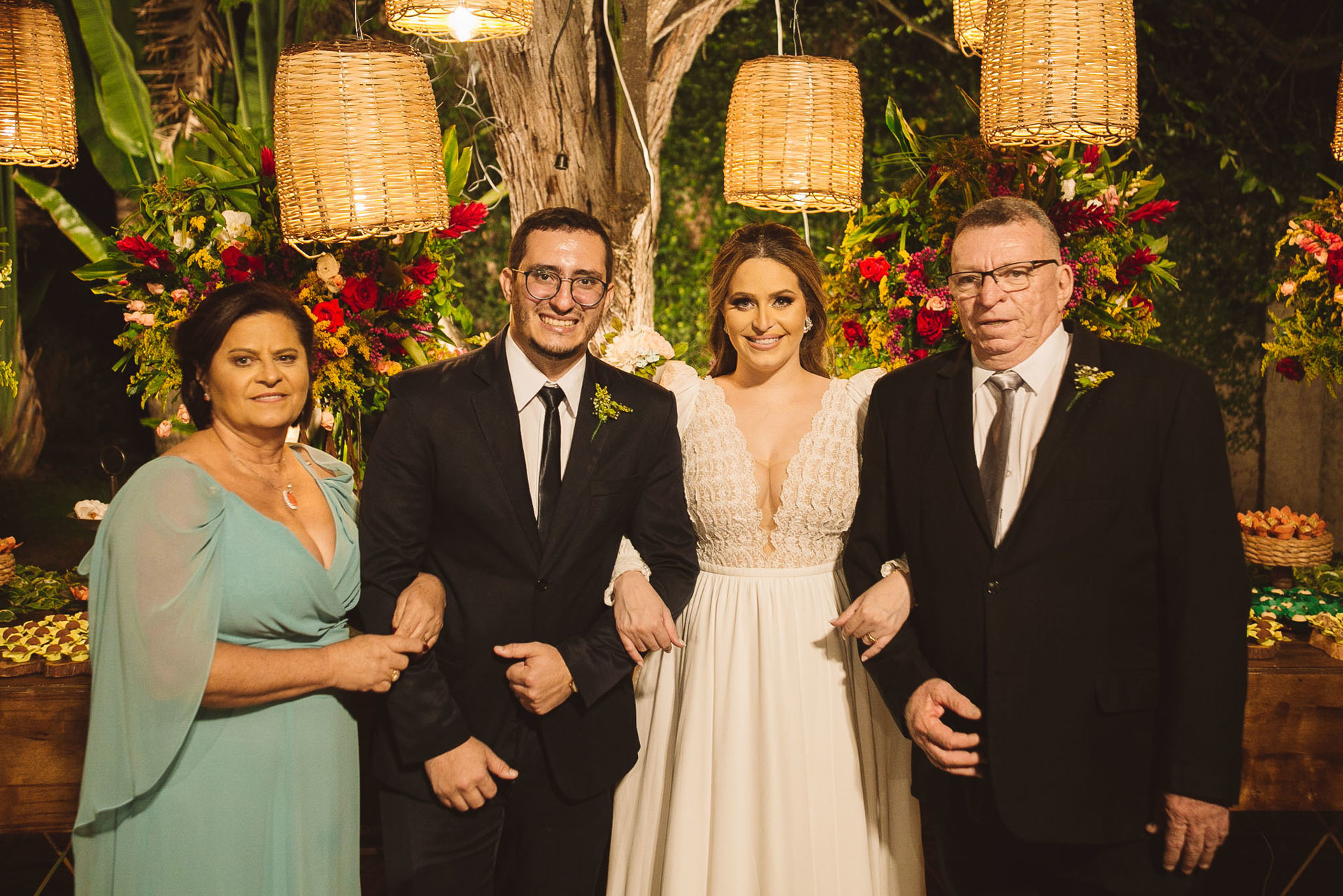 Foto Casamento da Mariana e Maike na Igreja do Monte Bom Jesus em Caruaru Foto Casamento da Mariana e Maike na Igreja do Monte Bom Jesus em Caruaru - Imagem 47