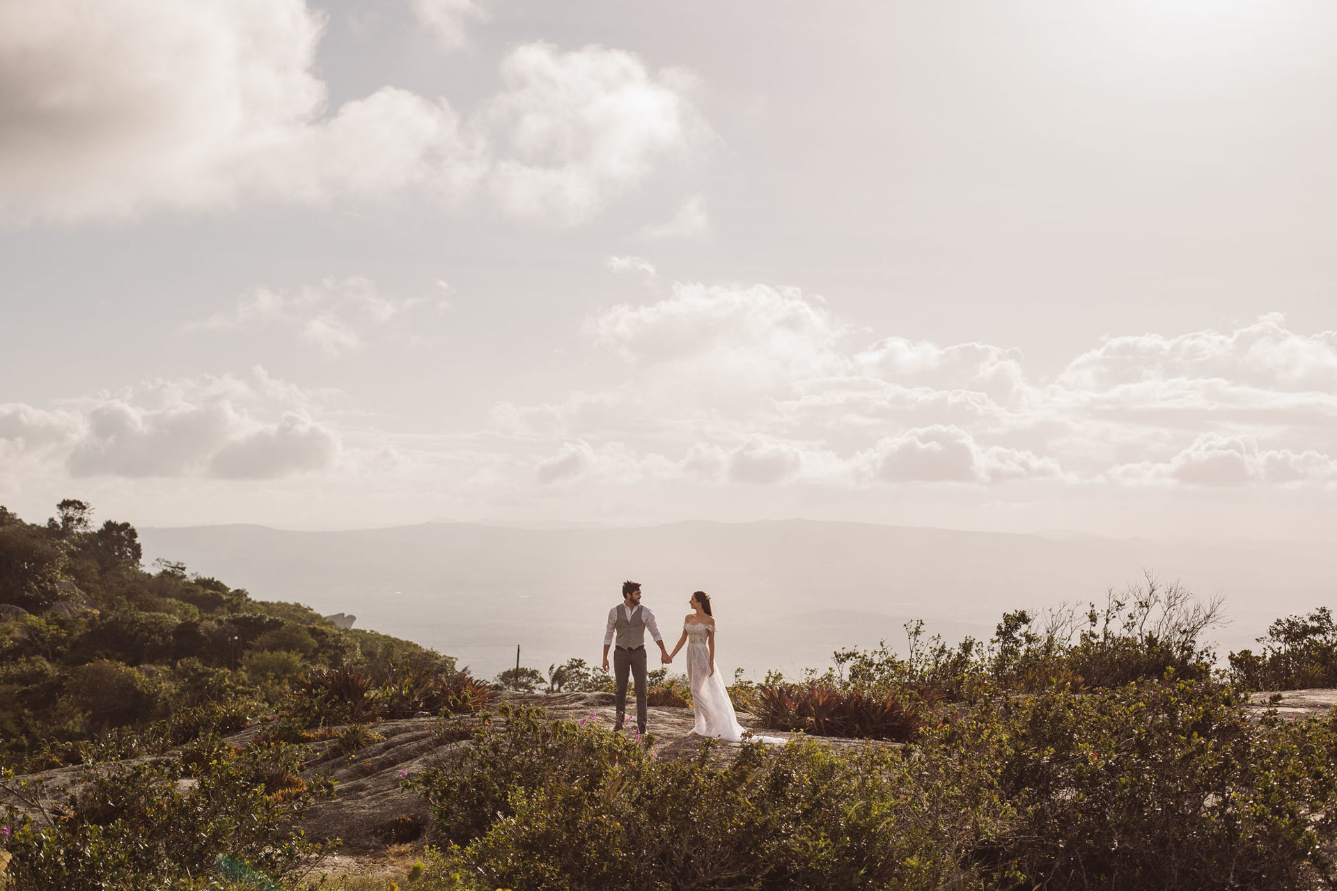 Foto Ensaio Pré casamento em Serra Negra - Bezerros da Thaís e do Breno Foto Ensaio Pré casamento em Serra Negra - Bezerros da Thaís e do Breno - Imagem 2