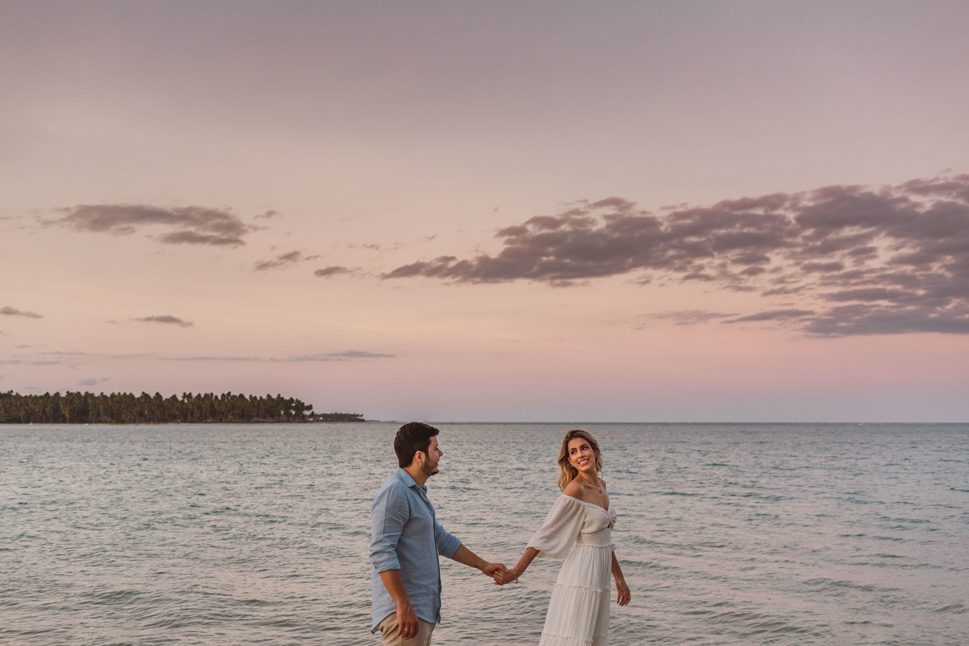 Foto Pré casamento na praia dos carneiros da Jessica e Rodrigo Foto Pré casamento na praia dos carneiros da Jessica e Rodrigo - Imagem 33